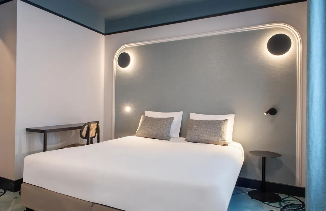 Pacific Hotel Fondary-1